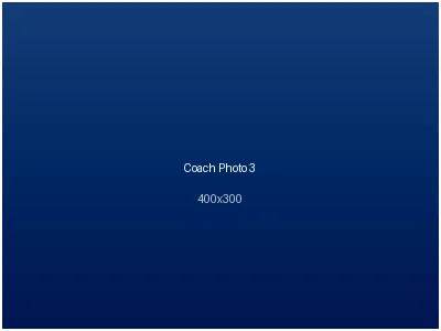 易游体育前教练与采访团队合影